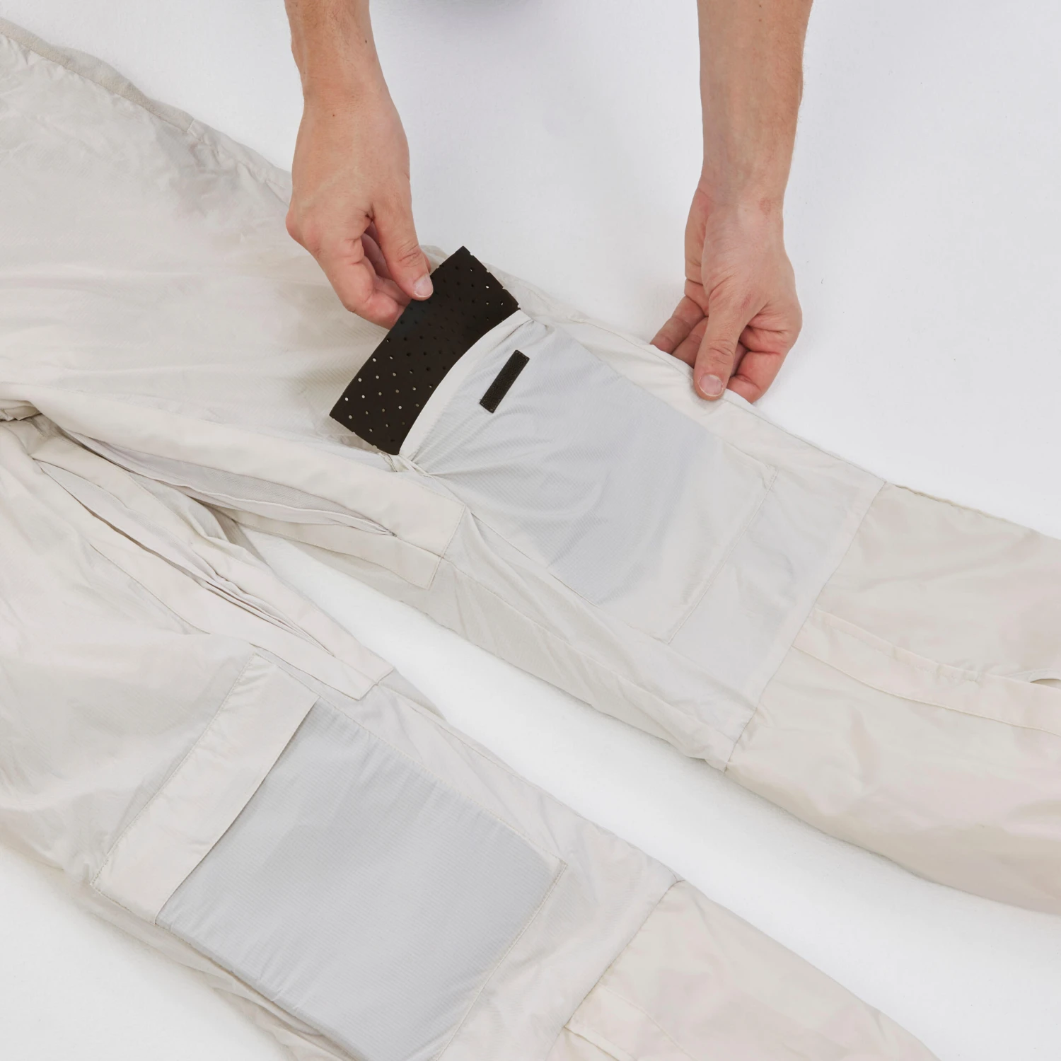 Women's Waterproof Snowboard Salopettes SNB BIB 900 11 Women's Waterproof Snowboard Salopettes SNB BIB 900 - Image 11