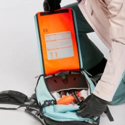 WEDZE SKI SNOWBOARD BACKPACK WITH BACK PROTECTOR - BP SKI FR500 DEFENSE M/S -Ski Sale Store kda8c5d898462f9c9eeca6930fd390180